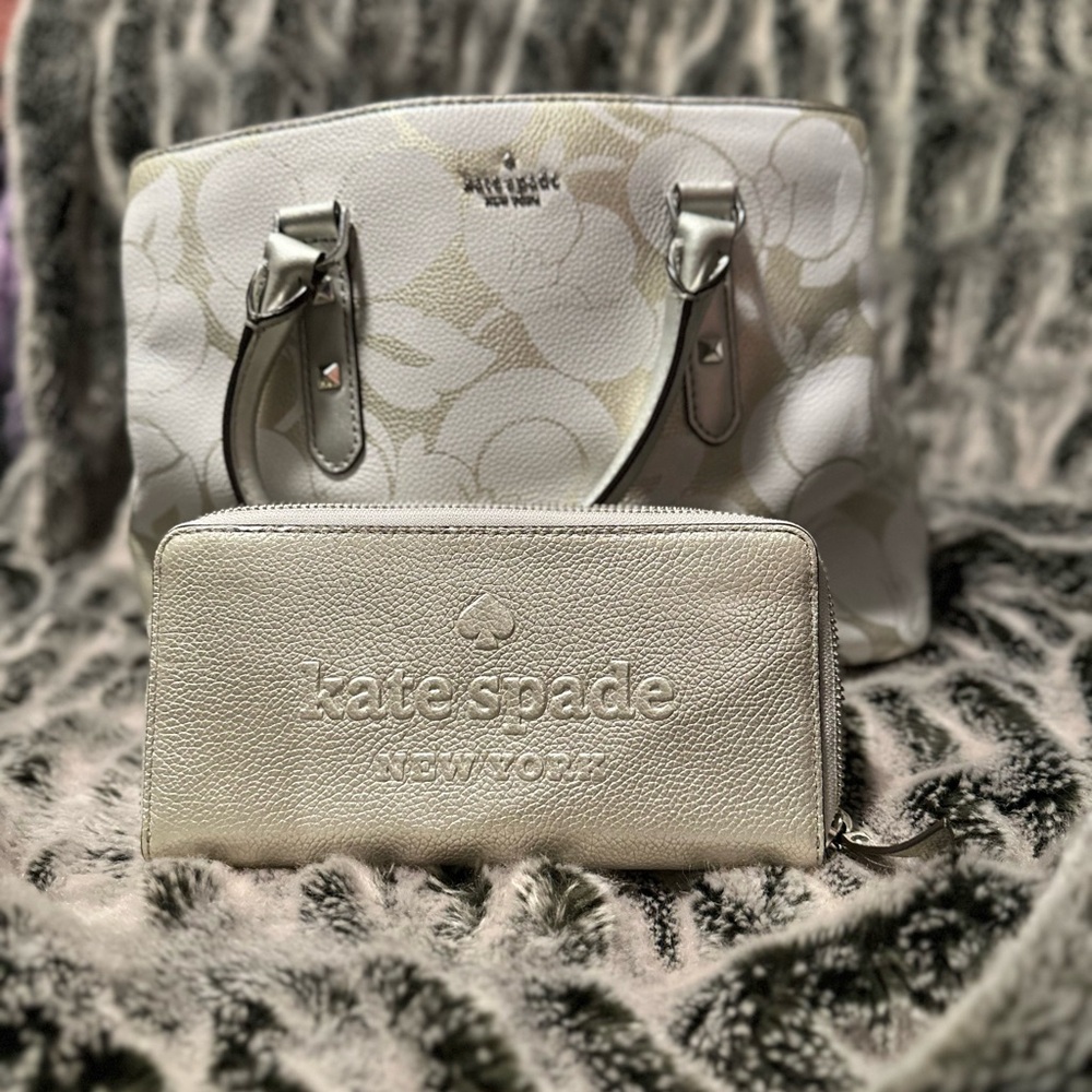 Kate Spade Larchmont Avenue Purse and Wallet Set